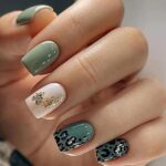 24 Pièces Faux Ongles Court Carrés Français Vert Ongles à Coller Glossy Acrylique Capsules Ongles avec Imprimé Léopard Dessin Ballerine Artificiel Press on Nails Naturel pour Femmes et Filles