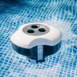 Carrie Box Grand Flotteur Doseur avec Thermomètre, Doseur de Chlore, Réglable, 20 à 200g de Galets de Chlore et de Brome, Accessoires de Piscine, Frame Pool