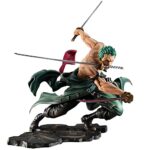 REYOK Anime Zoro Figurine Trois Couteaux Big Thousand World Collection de Figurine en PVC Anime Figure Décoration Ornements Collectibles Toy Animations Character Model Gâteau Voiture Ornements 15cm