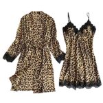 HUGO BOSSNuisette Satin Soie Ensemble Femme Robe Chemise De Nuit Peignoir De Bain Satin Imprimé Léopard 2pcs Satin Pyjama Robe Camisole Babydoll Mariée Boudoir Body Vêtements de Nuit Nightwear Sexy Sleepwear